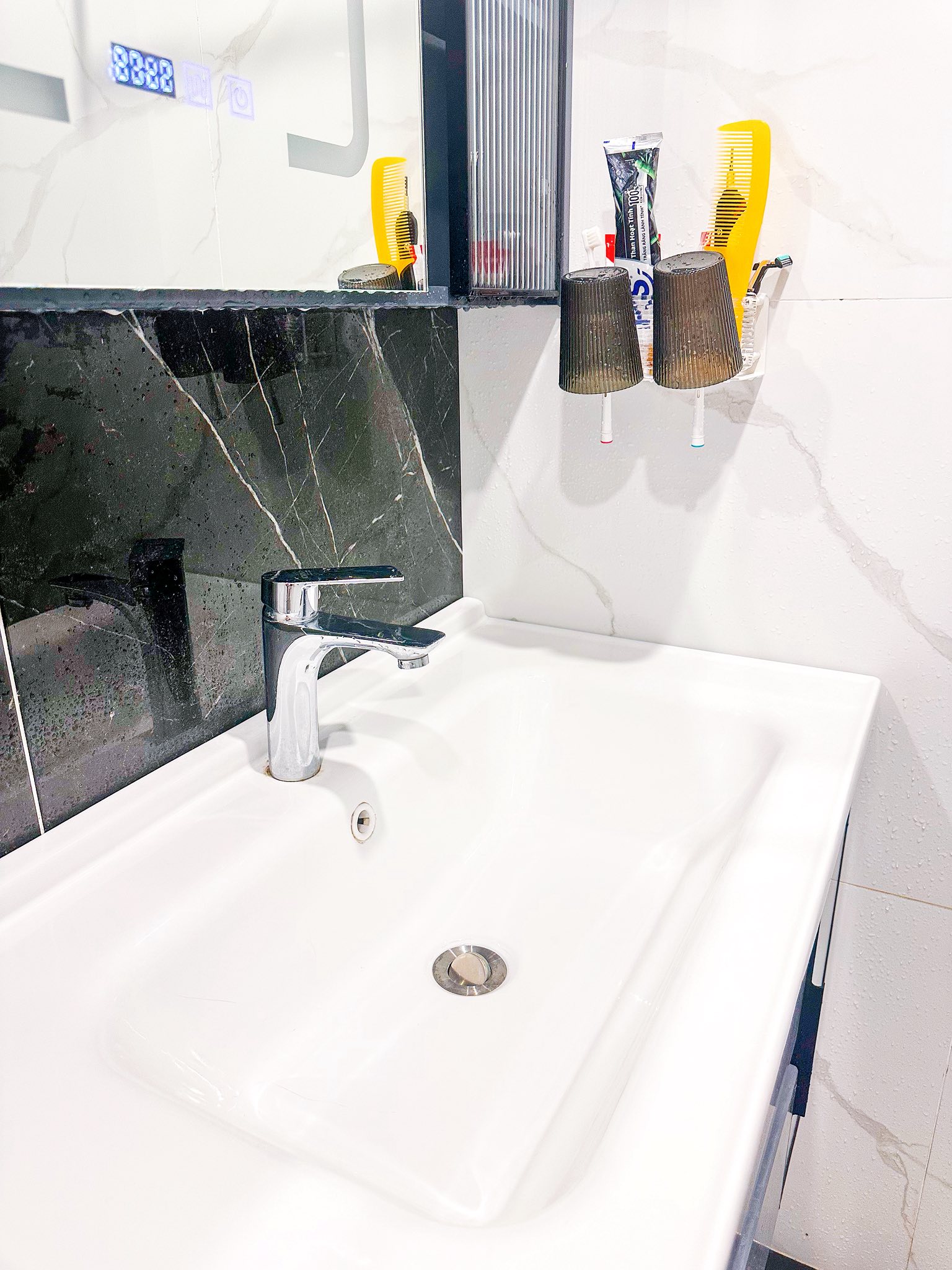 Mẹo dọn nhà "cuốn chiếu" chỉ 45 phút cho 6 tầng nhà của vợ đảm Hà Nội: Nhà thơm lừng, sạch từng ngóc ngách- Ảnh 9.