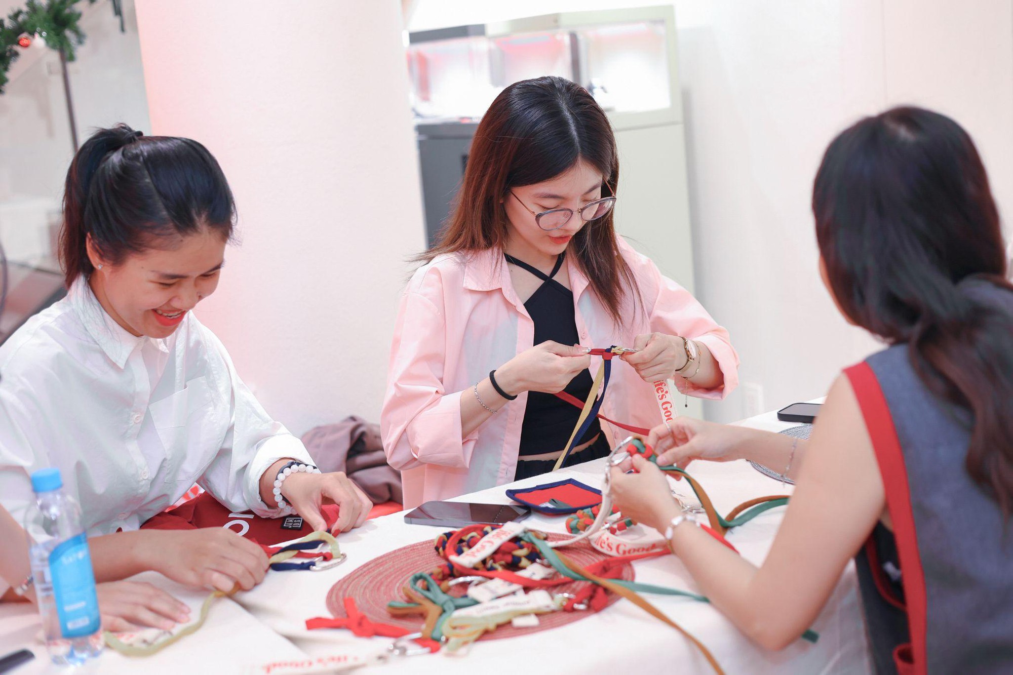 Another Saigon by LG sau hai năm: Từ không gian trưng bày công nghệ đến điểm hẹn trải nghiệm- Ảnh 3.