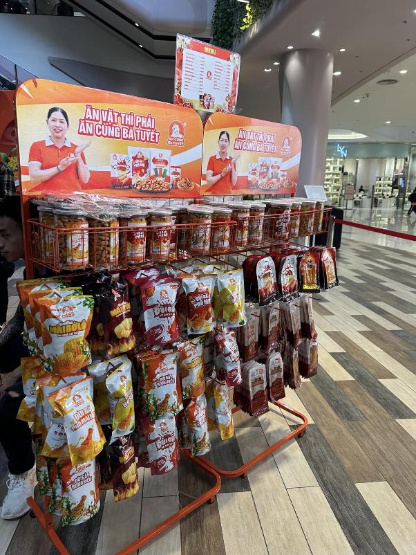 Những sản phẩm “cộp mác” tạo nên danh tiếng “Ăn Cùng Bà Tuyết” - thử là ghiền!- Ảnh 3.