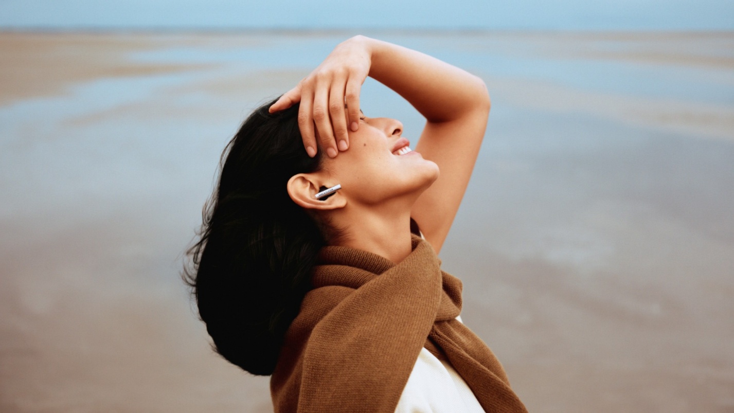 “Tri âm” xa xỉ mùa cuối năm từ Bang & Olufsen: earbuds thời trang với âm thanh không gian và cảm biến chạm tiên tiến- Ảnh 5.