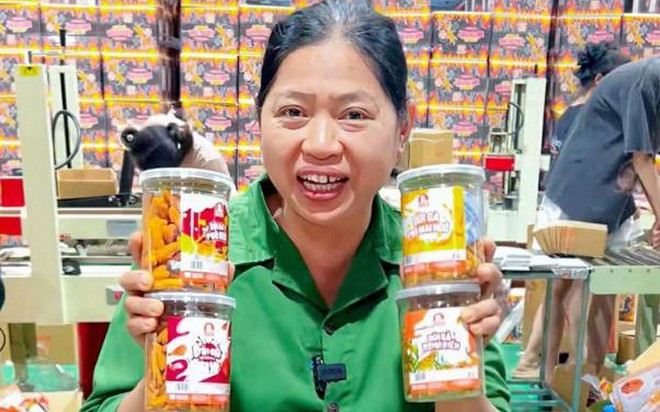 Những sản phẩm “cộp mác” tạo nên danh tiếng “Ăn Cùng Bà Tuyết” - thử là ghiền!- Ảnh 1.