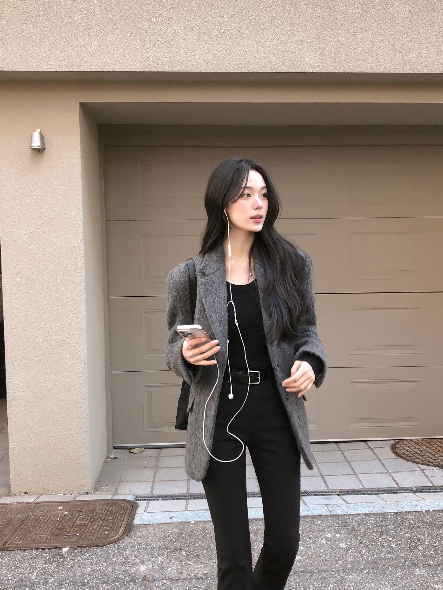 5 món thời trang màu trung tính cần có để phối đồ trong tích tắc là đẹp- Ảnh 6.