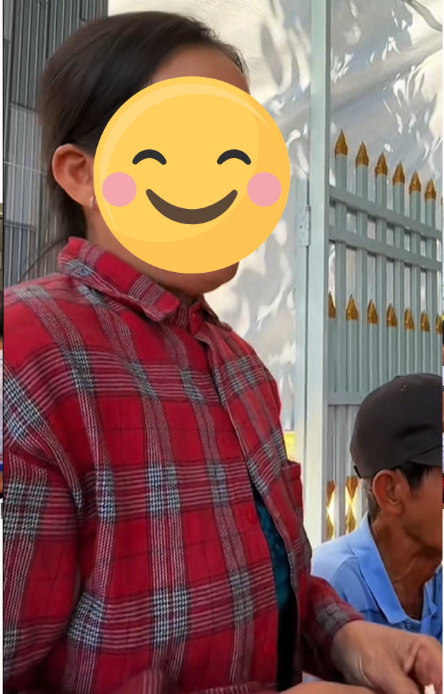 Chú Ba Minh "nhặt vợ" nổi tiếng làm tân gia nhà mới, vợ cũ xuất hiện: Diễn biến hút 1,5 triệu người- Ảnh 3. Chú Ba Minh "nhặt vợ" nổi tiếng làm tân gia nhà mới, vợ cũ xuất hiện: Diễn biến hút 1,5 triệu người- Ảnh 3.