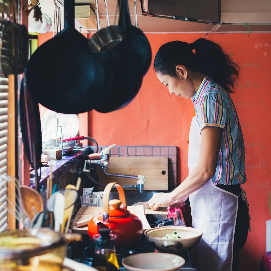 3 kiểu “đầu tư lầm tưởng” khiến phụ nữ trung niên mất tiền nhiều hơn mà vẫn nghĩ đang tiết kiệm- Ảnh 3.