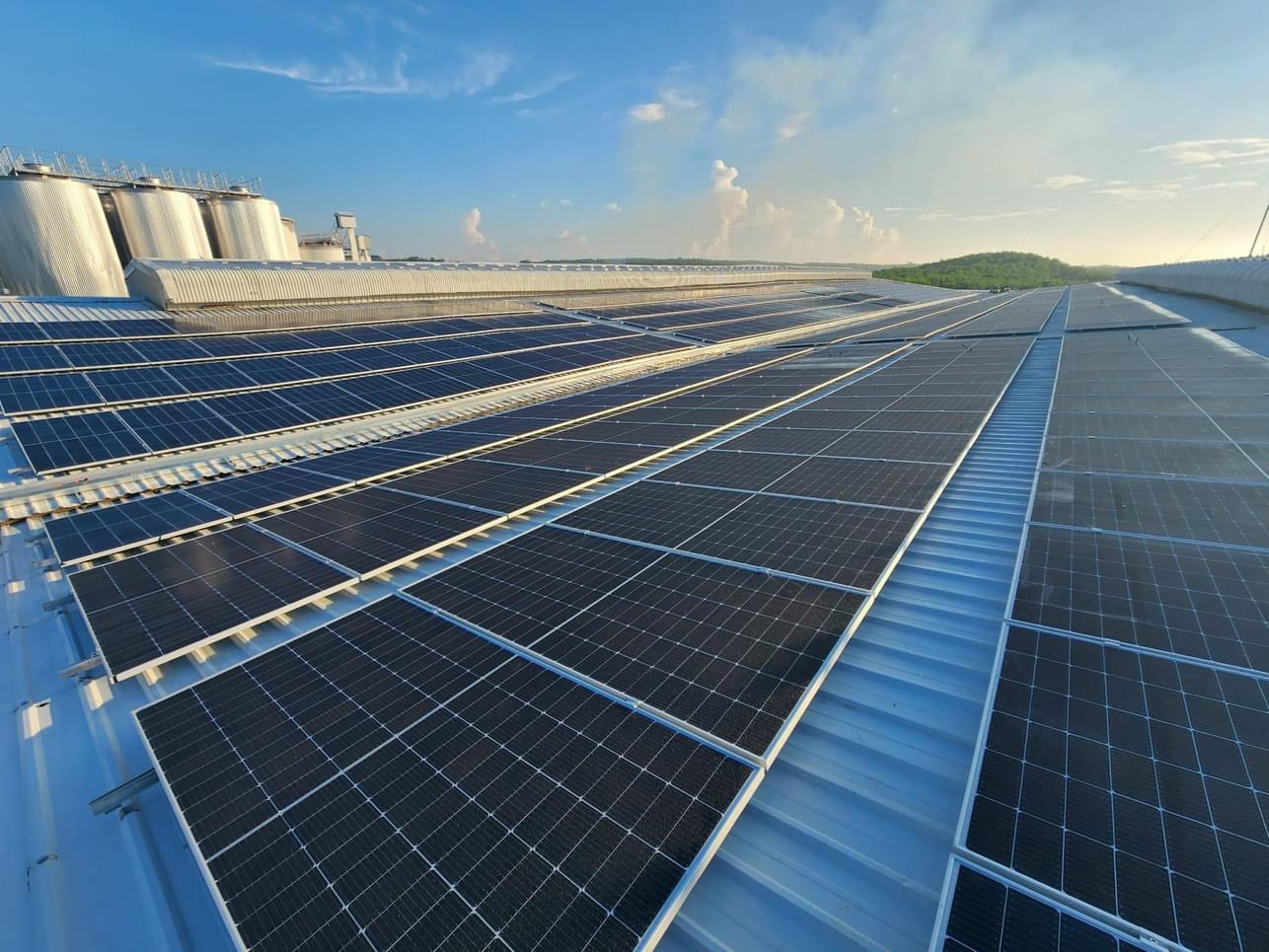 Có nên lắp đặt điện năng lượng mặt trời không?- Ảnh 1.