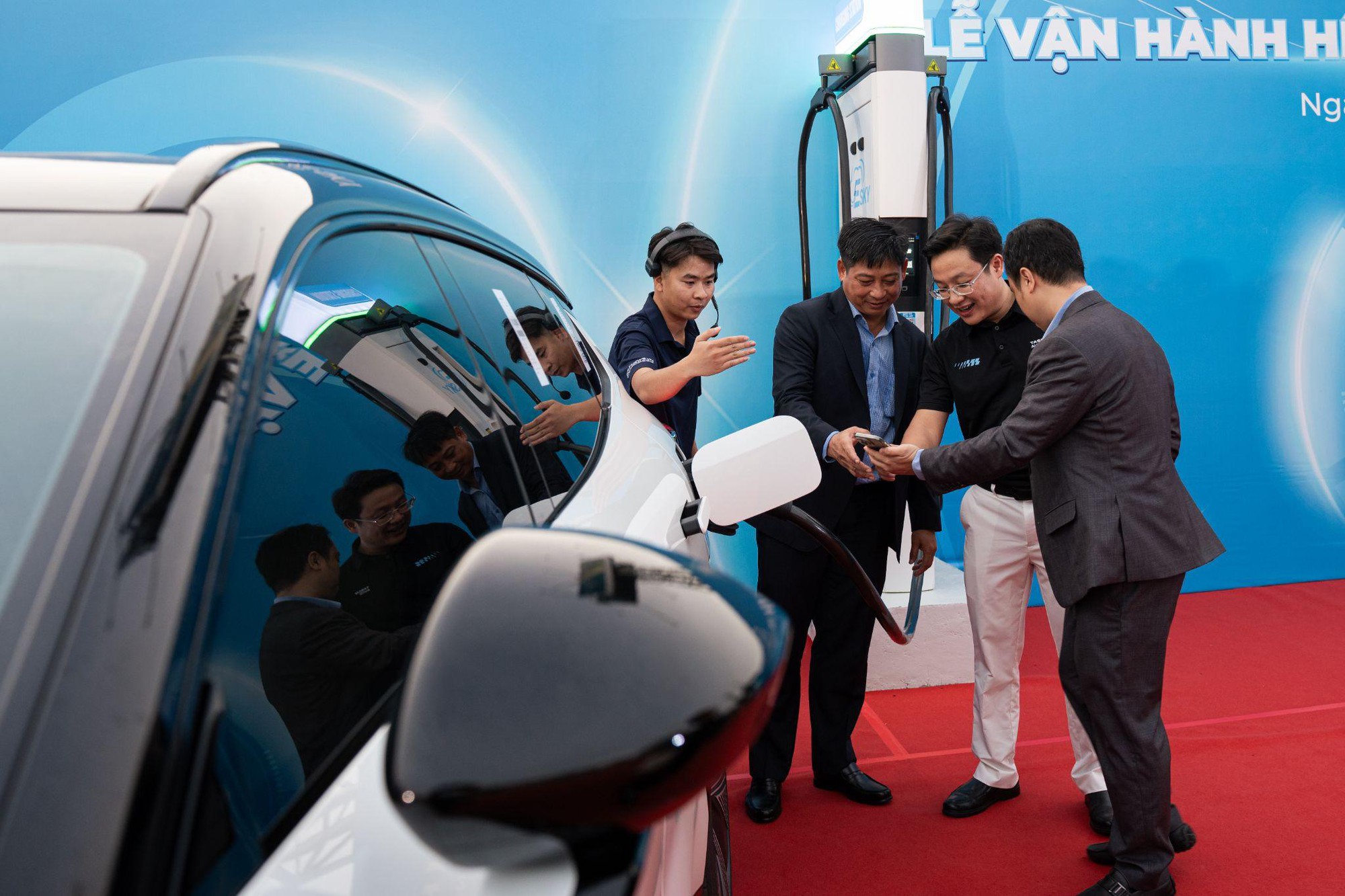 ESKY CORP thúc đẩy kỷ nguyên điện hóa với hệ thống trạm sạc điện ô tô nhanh toàn quốc- Ảnh 2.