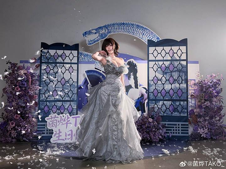 Coser “tier S” Trung Quốc tổ chức sinh nhật như đại minh tinh: Đón khách từ sáng nhưng ký tặng đến tận 12h đêm- Ảnh 5.