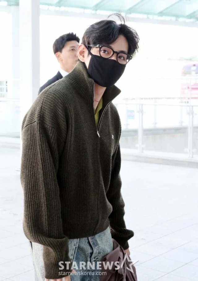 Nam thần đẹp nhất thế giới tự đăng ảnh hẹn hò Jennie (BLACKPINK), “nửa kín nửa hở” khiến MXH nổ tung?- Ảnh 7.