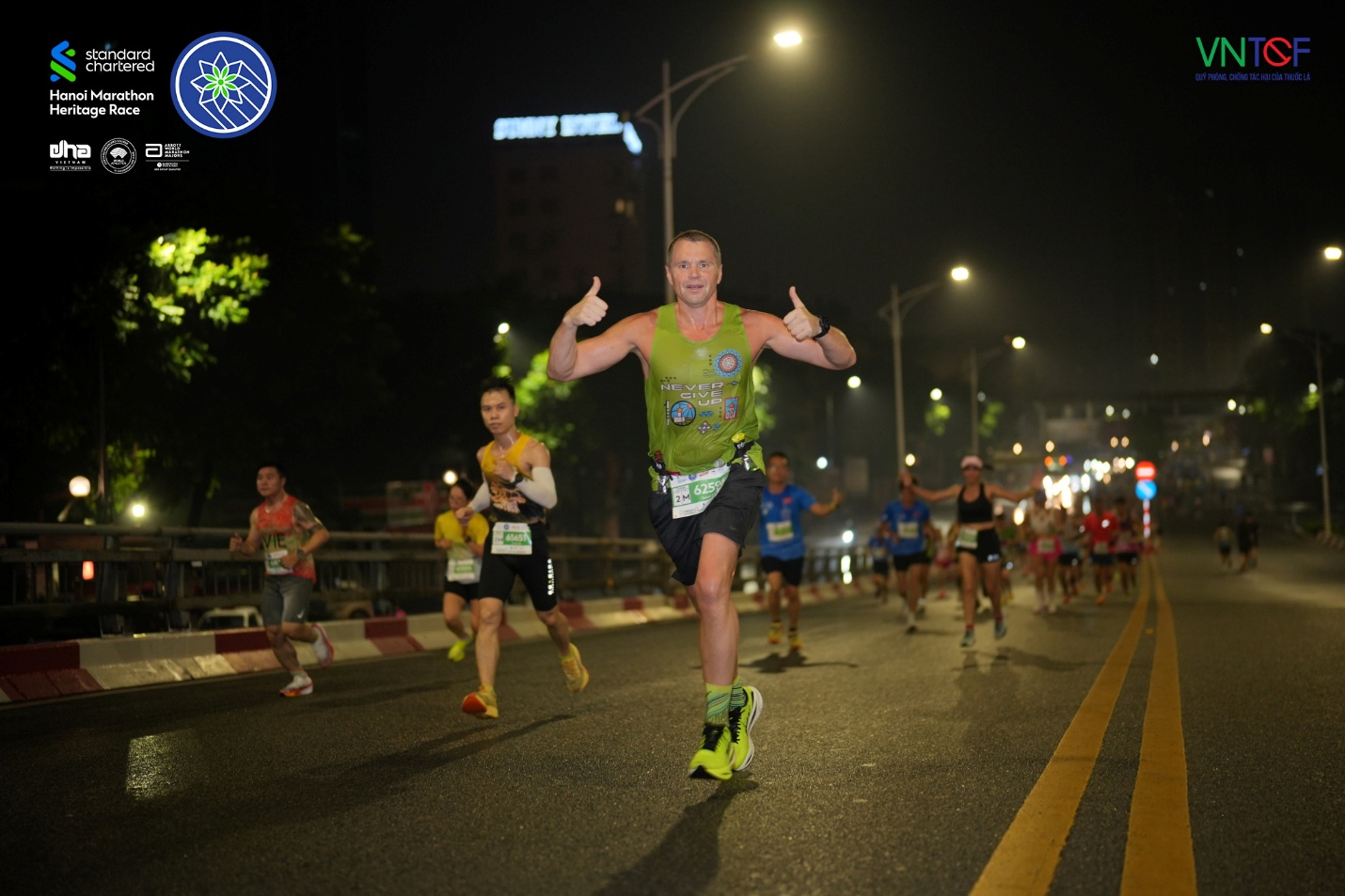 Standard Chartered và câu chuyện đầu tư dài hạn cho cộng đồng qua giải Marathon- Ảnh 3.