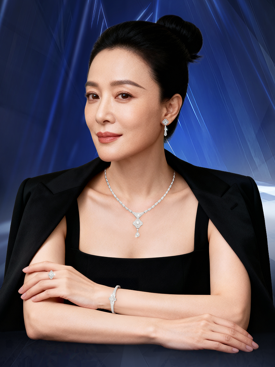 Vẻ đẹp của người phụ nữ tự tin: Bừng sáng tinh tế trong những buổi tiệc cuối năm- Ảnh 1.