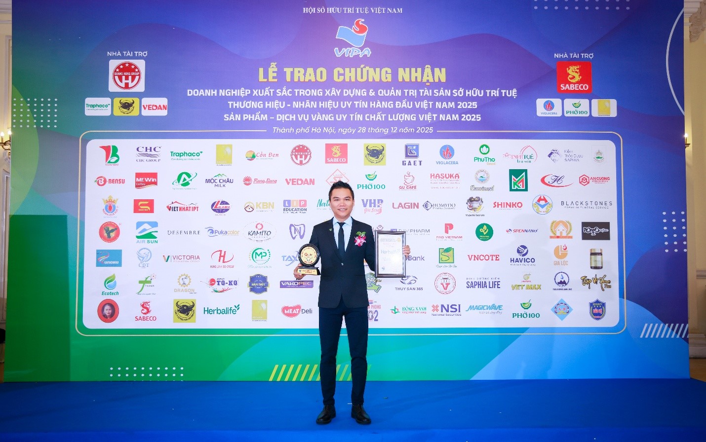 Herbalife Việt Nam đạt giải thưởng “Thương Hiệu, Nhãn Hiệu Uy Tín Hàng Đầu Việt Nam” 2025- Ảnh 2.