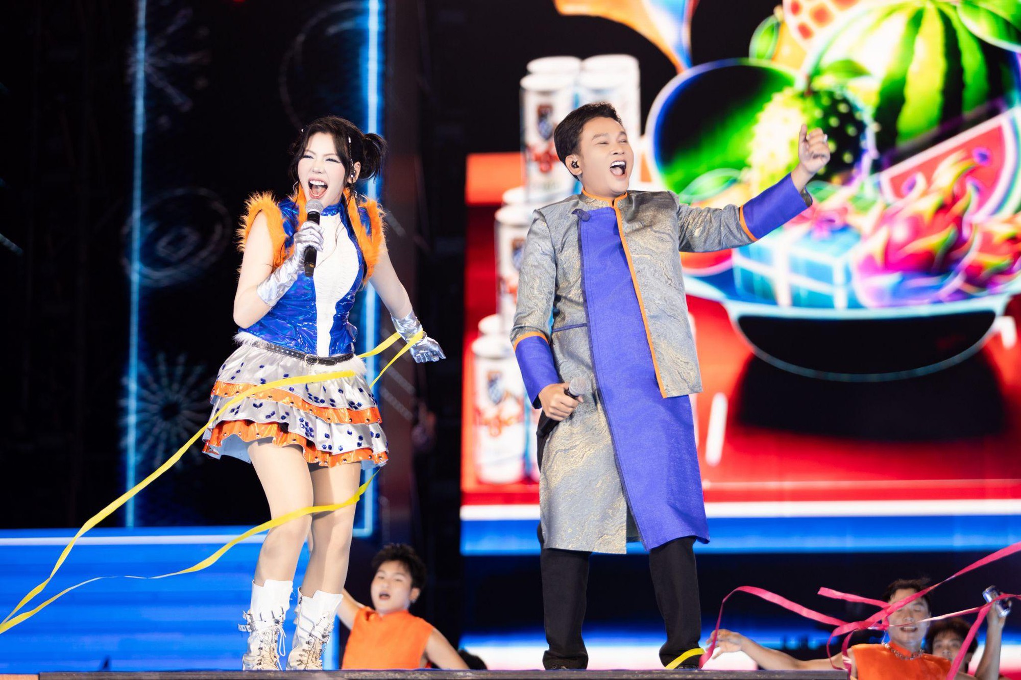 TP.HCM “nóng” dần cùng Tiger Remix 2026 - Với khinh khí cầu săn lộc, check-in liễn Tết kỷ lục- Ảnh 4.