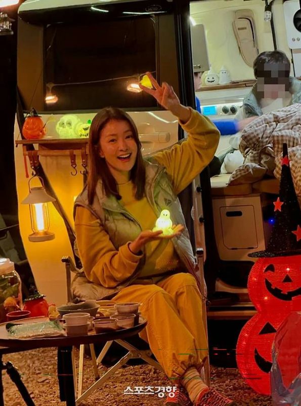 Mỹ nhân Vườn Sao Băng "tụt dốc không phanh"- Ảnh 1. Mỹ nhân Vườn Sao Băng "tụt dốc không phanh"- Ảnh 1.