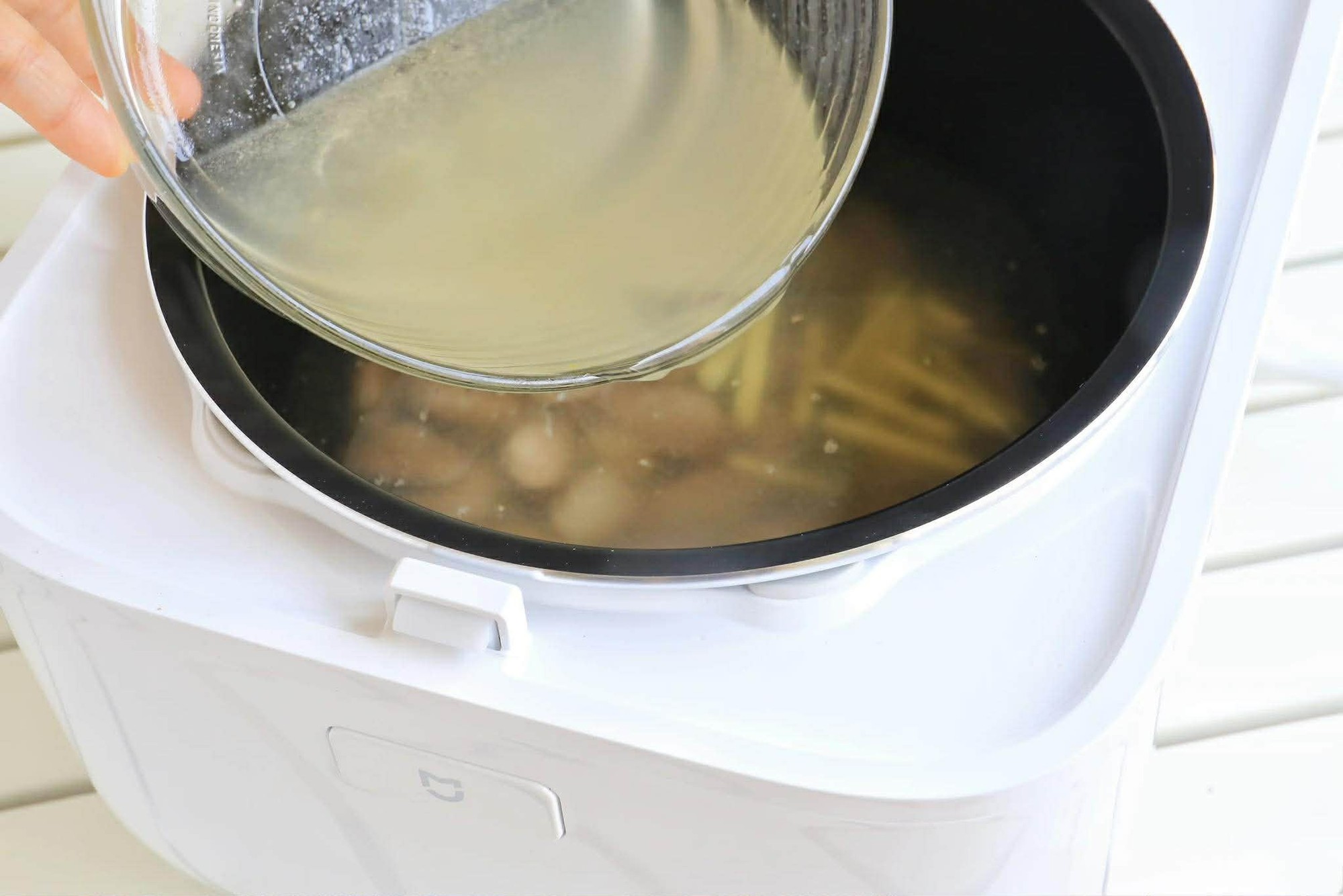 Ngày đầu tiên của năm mới 2026 thảnh thơi, ngon miệng nhờ món ăn dễ nấu, thử một miếng ai cũng phải xuýt xoa- Ảnh 7.