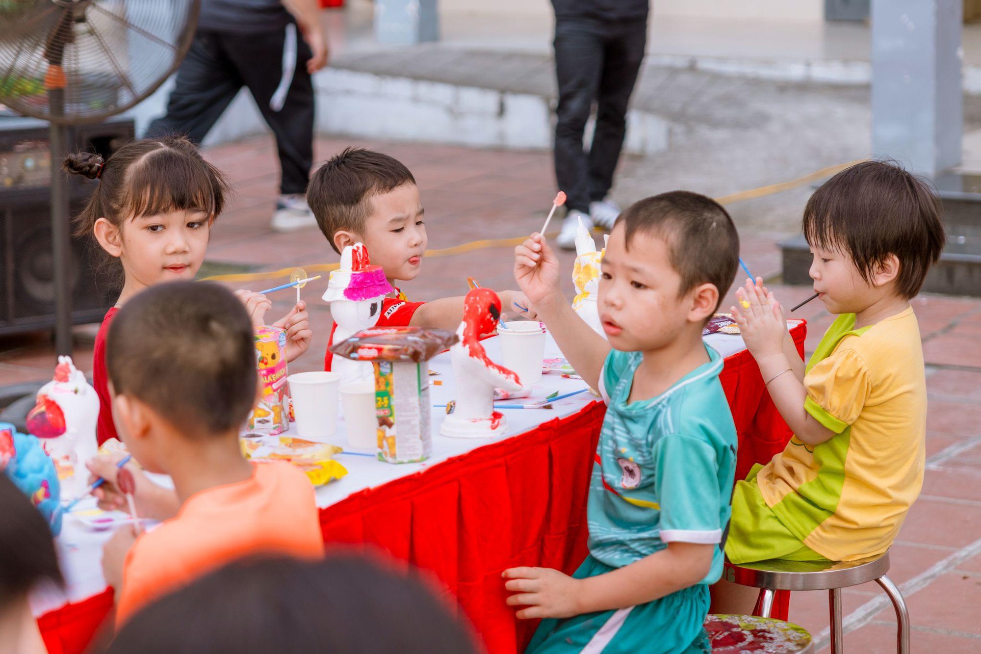 “Khi niềm vui được đặt để đúng chỗ, hạnh phúc tự khắc trở nên tròn đầy”- Ảnh 3.