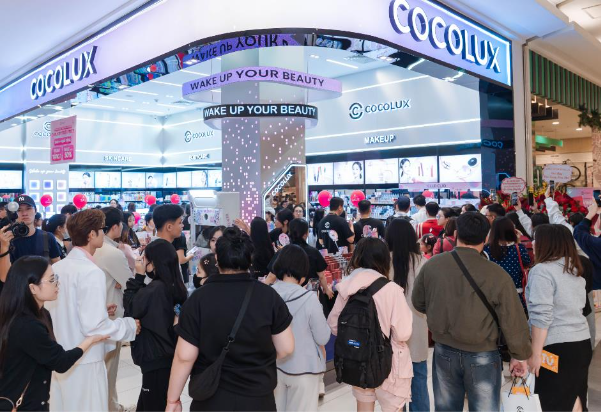 Ca sĩ Anh Tú gây sốt tại sự kiện COCOLUX x Club Clio, giới trẻ "đổ rần rần" check-in làm đẹp- Ảnh 1.