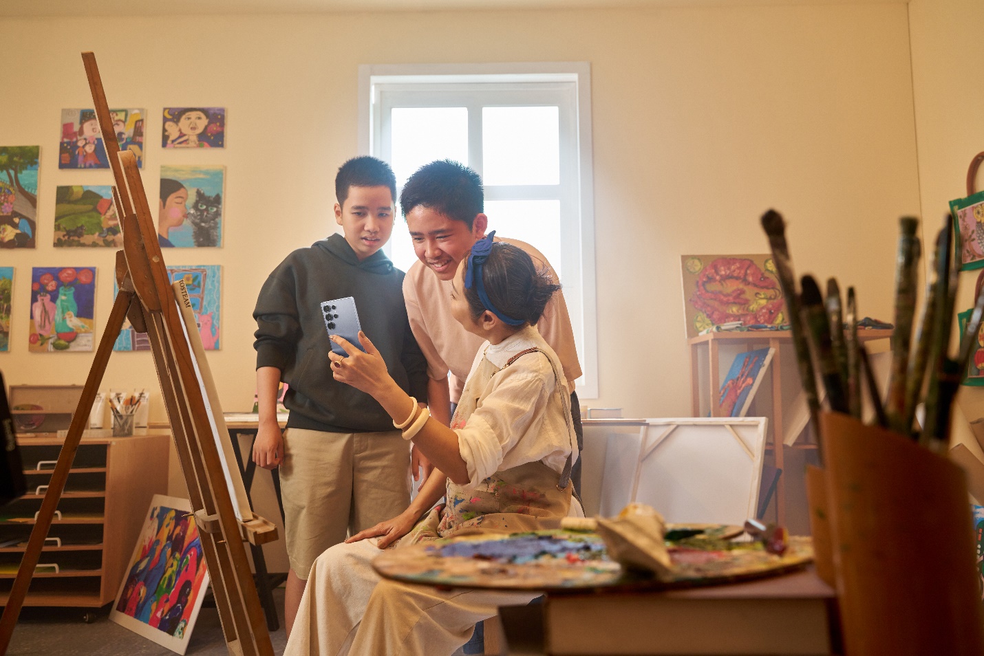 Dẫn đường cho AI bằng lòng tốt và sự hiểu biết của con người- Ảnh 3.