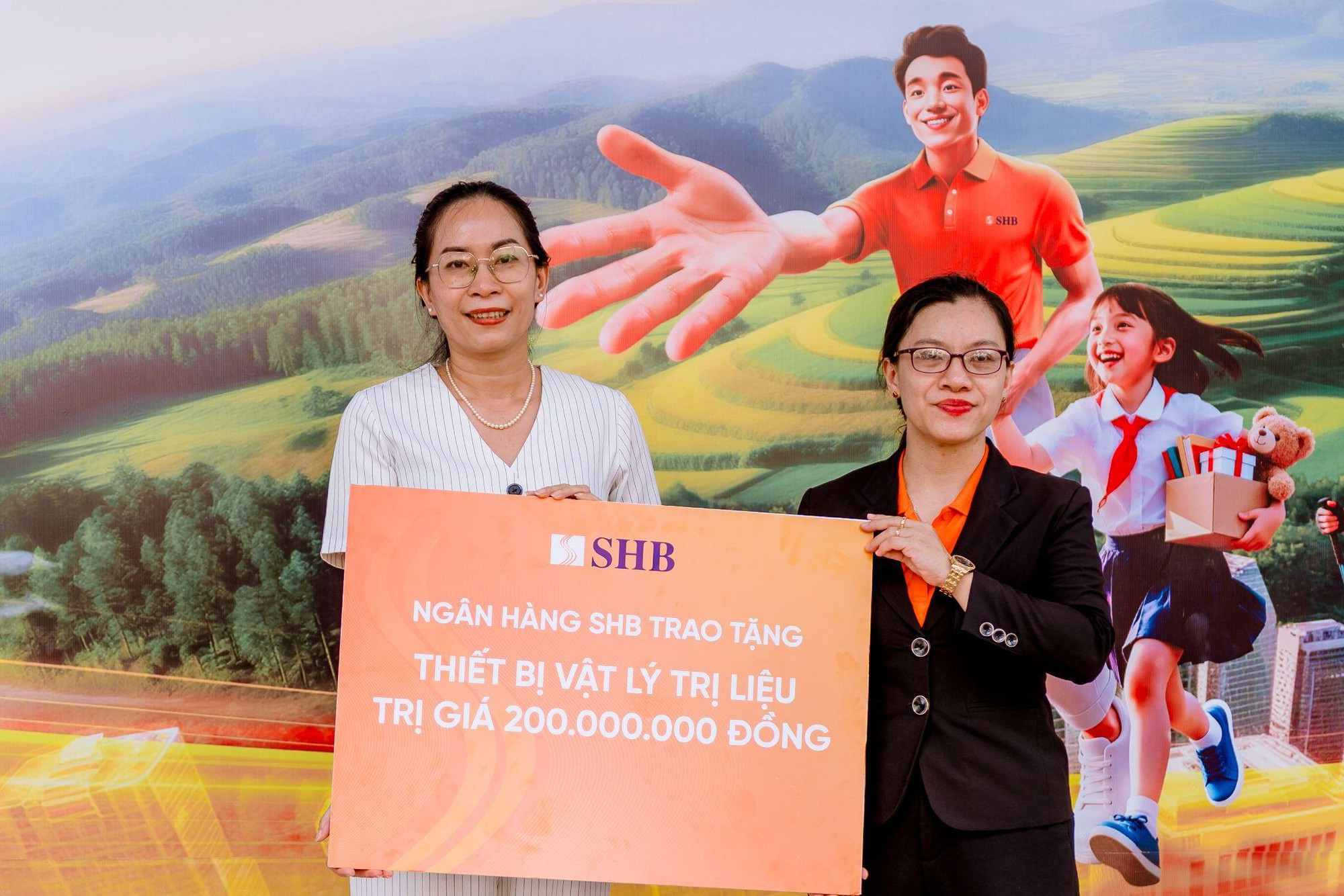 “Khi niềm vui được đặt để đúng chỗ, hạnh phúc tự khắc trở nên tròn đầy”- Ảnh 13.