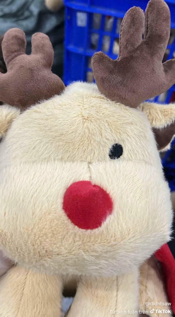 Hàng loạt khách đòi "bắt đền" Jollibee sau khi săn tuần lộc Noel- Ảnh 8. Hàng loạt khách đòi "bắt đền" Jollibee sau khi săn tuần lộc Noel- Ảnh 8.