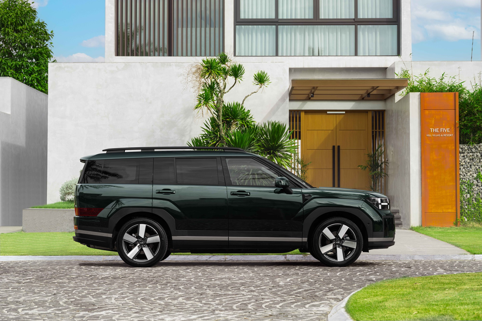 Hyundai Santa Fe bản mới vừa ra mắt Việt Nam, ngang hạng Everest mà đi phố ăn ít xăng hơn Vios- Ảnh 2. Hyundai Santa Fe bản mới vừa ra mắt Việt Nam, ngang hạng Everest mà đi phố ăn ít xăng hơn Vios- Ảnh 2.