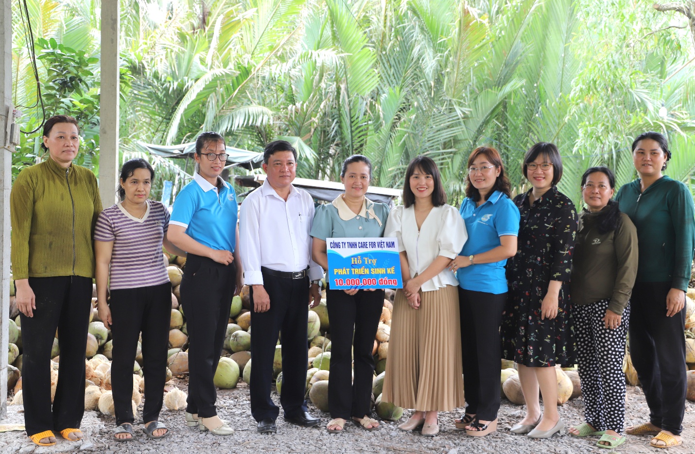 Care For Việt Nam cùng phụ nữ Vĩnh Long phát triển sinh kế bền vững- Ảnh 1.