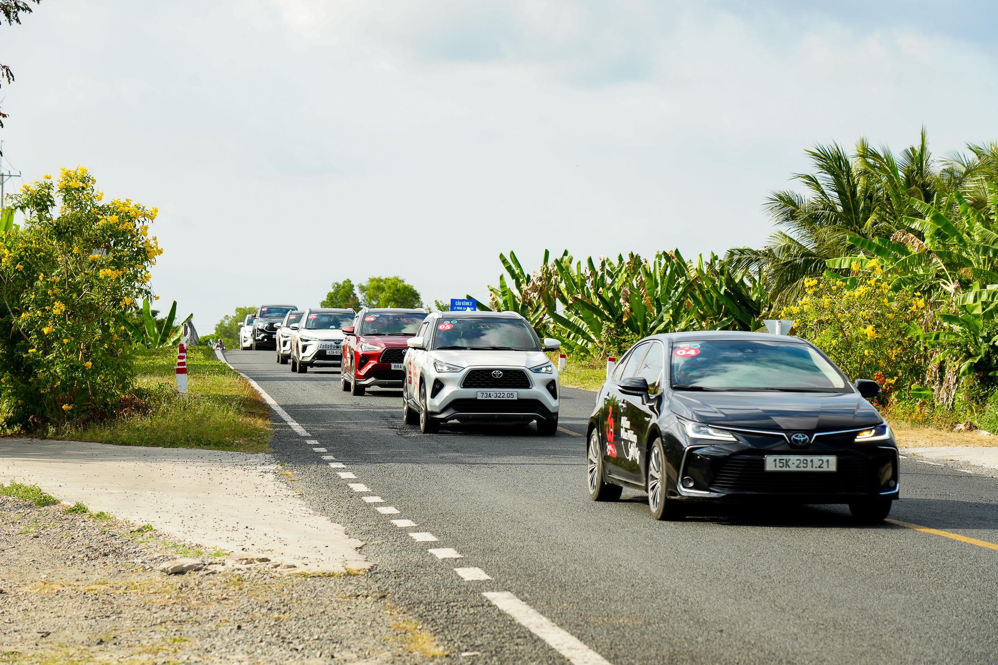 Đón Tết rộn ràng với ưu đãi “kép”, tiết kiệm tới 150 triệu đồng khi mua xe Toyota Hybrid Electric- Ảnh 3. Đón Tết rộn ràng với ưu đãi “kép”, tiết kiệm tới 150 triệu đồng khi mua xe Toyota Hybrid Electric- Ảnh 3.