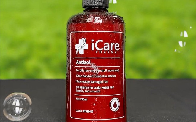 Gàu – ngứa – bết tóc mùa mưa bão: Giải pháp dịu nhẹ được nhiều chị em chia sẻ gần đây- Ảnh 1.