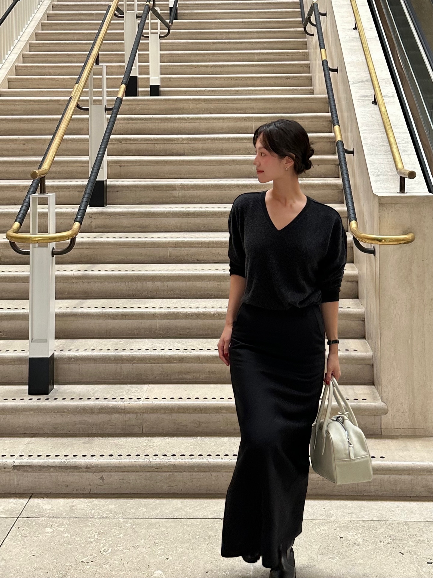 5 item công sở không bao giờ lỗi mốt, càng thích mặc đồ đơn giản càng nên có- Ảnh 6. 5 item công sở không bao giờ lỗi mốt, càng thích mặc đồ đơn giản càng nên có- Ảnh 6.