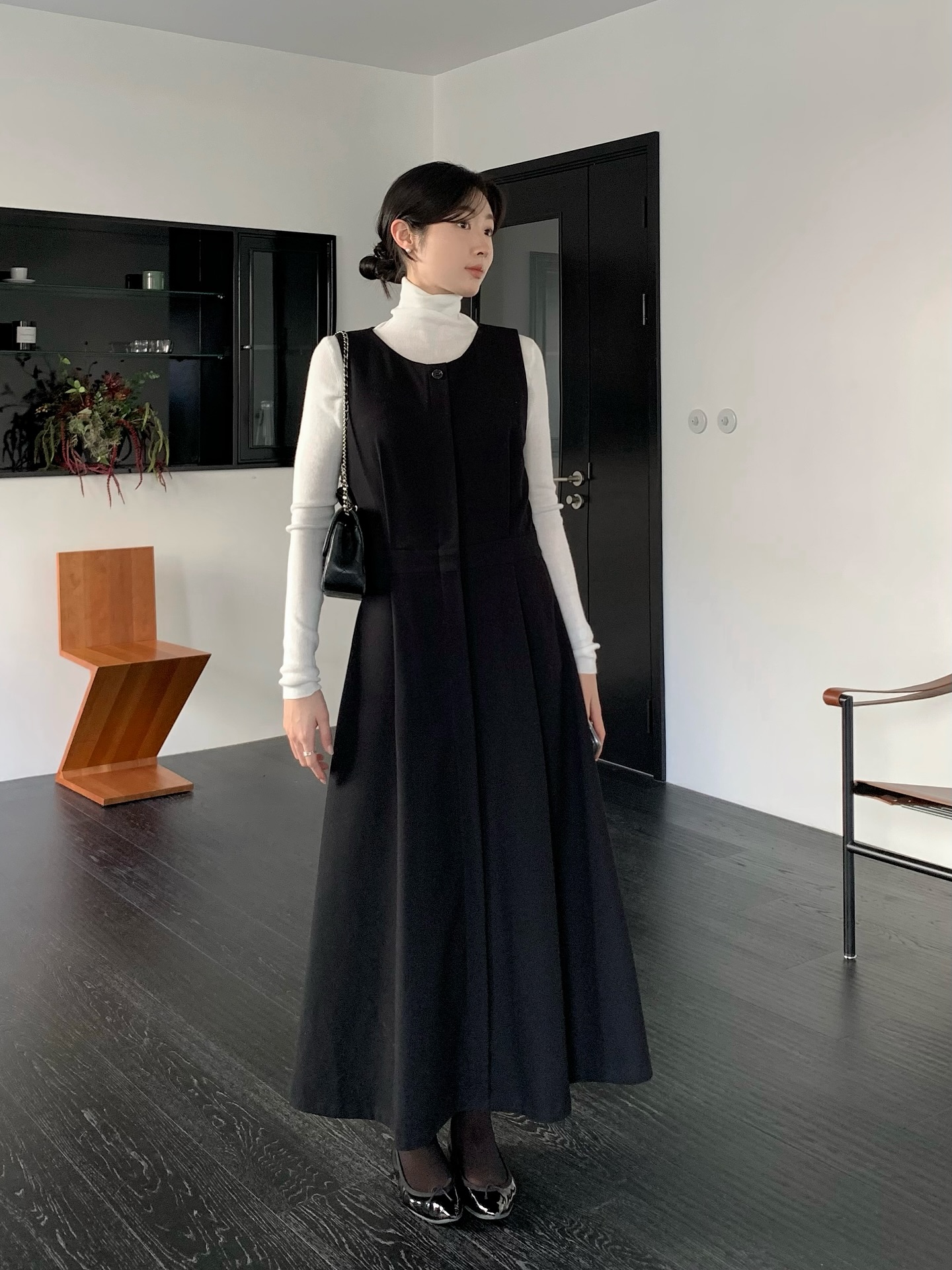 5 item công sở không bao giờ lỗi mốt, càng thích mặc đồ đơn giản càng nên có- Ảnh 11. 5 item công sở không bao giờ lỗi mốt, càng thích mặc đồ đơn giản càng nên có- Ảnh 11.