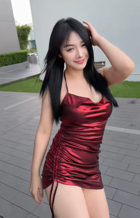 photo-1764954620253 photo-1764954620253