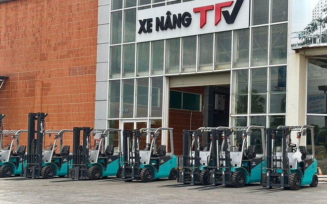 Giải pháp nâng hạ toàn diện cho nhà máy hiện đại với xe nâng điện- Ảnh 1.