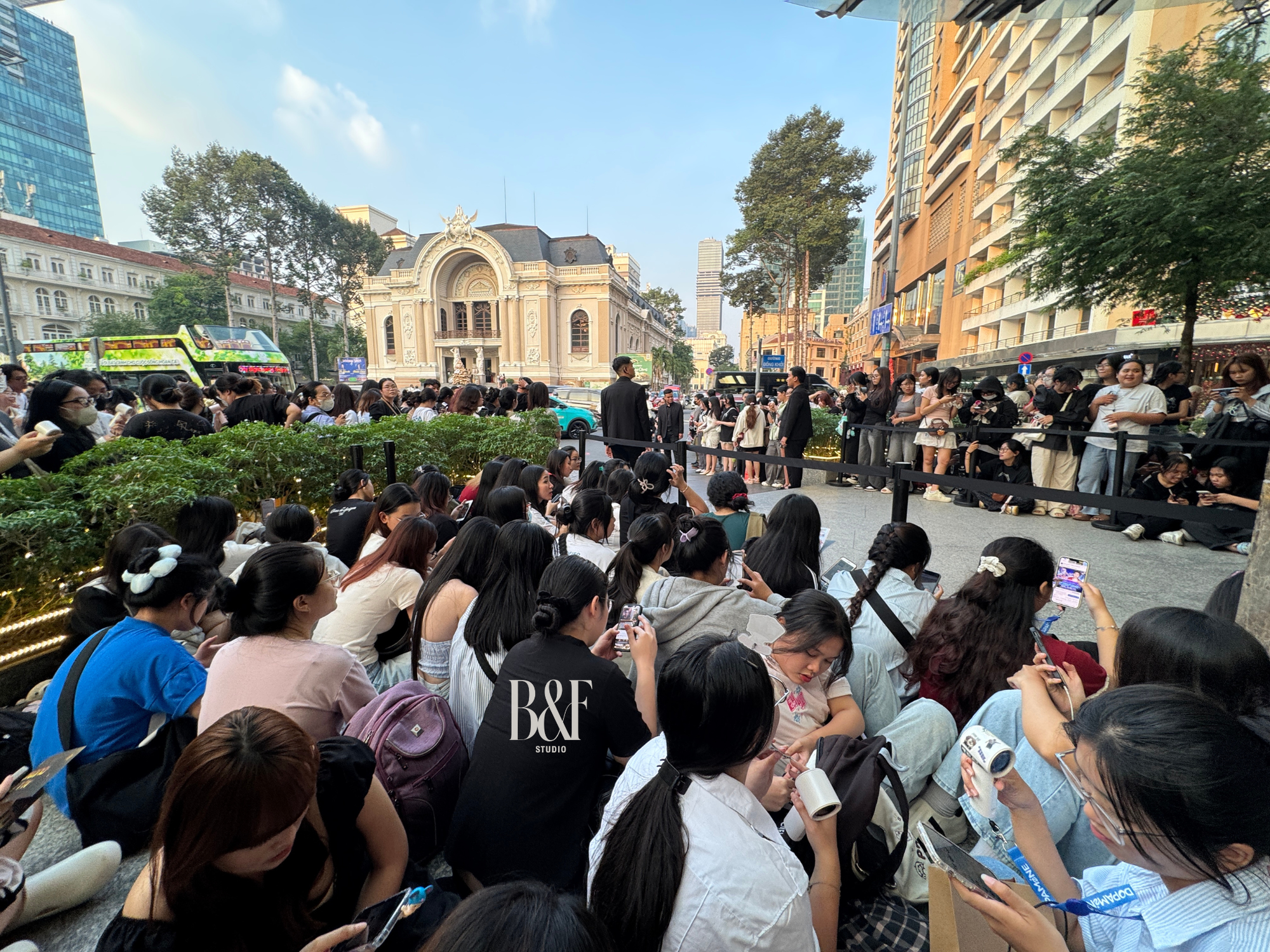 Từng có đêm tiệc quy tụ dàn sao khủng nhất Vbiz, HIEUTHUHAI và nhiều cái tên hứa hẹn đang ngầm xác nhận đêm thứ 2?- Ảnh 1. Từng có đêm tiệc quy tụ dàn sao khủng nhất Vbiz, HIEUTHUHAI và nhiều cái tên hứa hẹn đang ngầm xác nhận đêm thứ 2?- Ảnh 1.