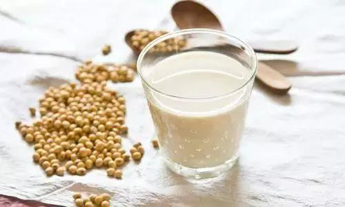 Hóa ra đây là 5 loại nước không nên đựng trong bình giữ nhiệt: Tôi đã phát hiện ra và chia sẻ với gia đình- Ảnh 2. Hóa ra đây là 5 loại nước không nên đựng trong bình giữ nhiệt: Tôi đã phát hiện ra và chia sẻ với gia đình- Ảnh 2.