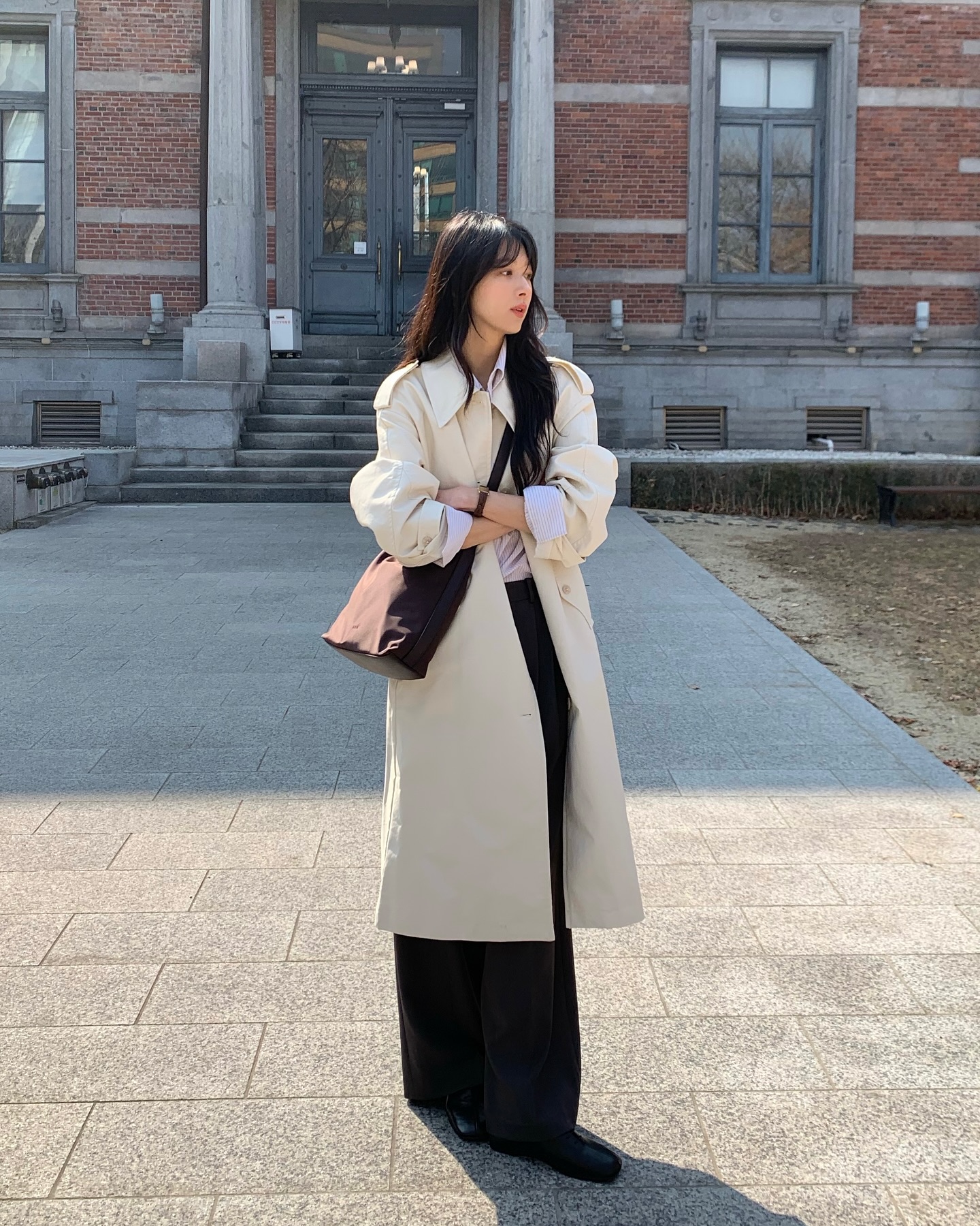 Giờ sắm gì để sang năm 2026 mặc vẫn đẹp: 5 gợi ý không thể xuất sắc hơn- Ảnh 8. Giờ sắm gì để sang năm 2026 mặc vẫn đẹp: 5 gợi ý không thể xuất sắc hơn- Ảnh 8.