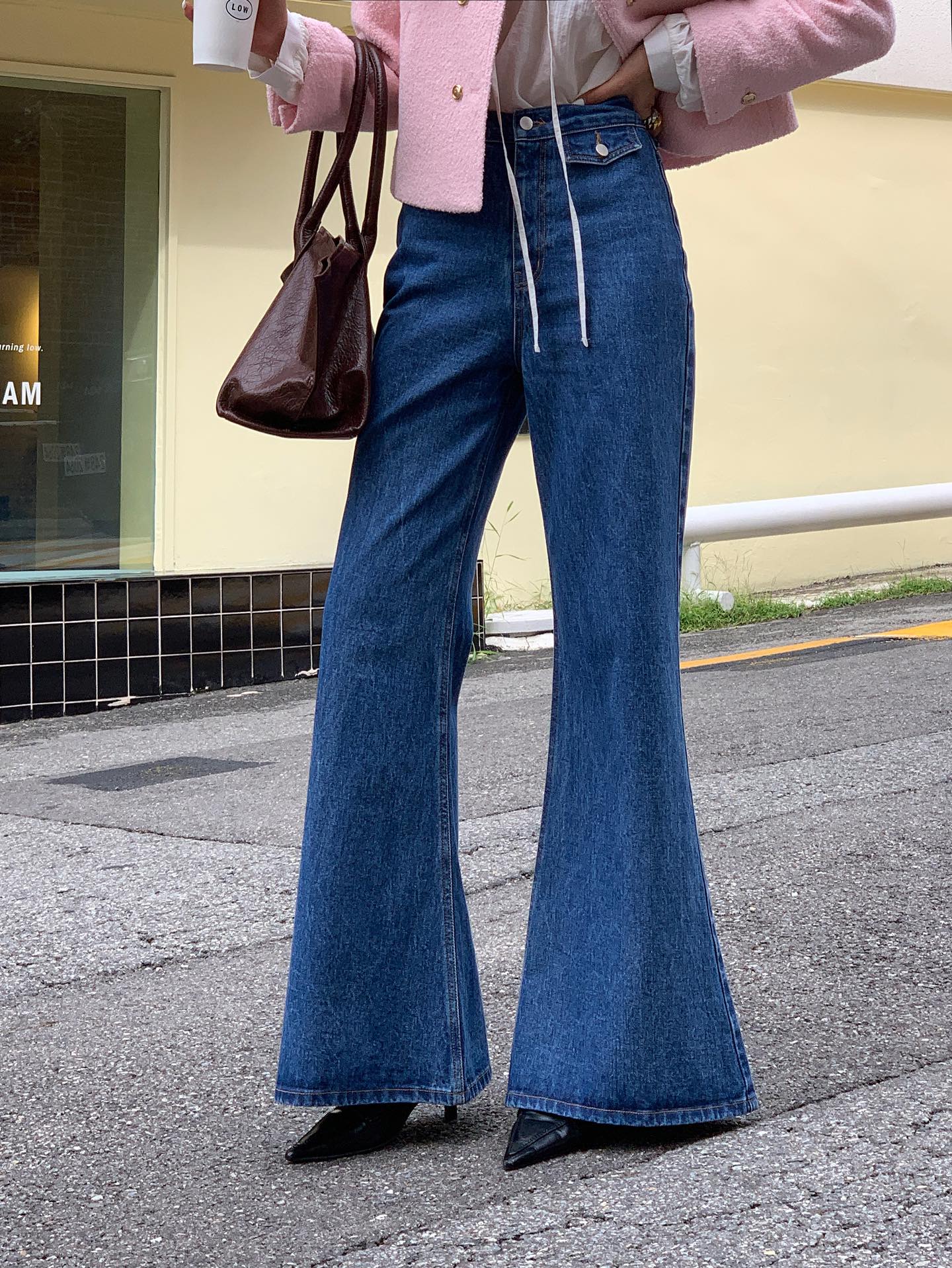 Chị em chỉ cần có đúng 3 đôi giày cao gót để sành điệu từ công sở ra phố- Ảnh 7.