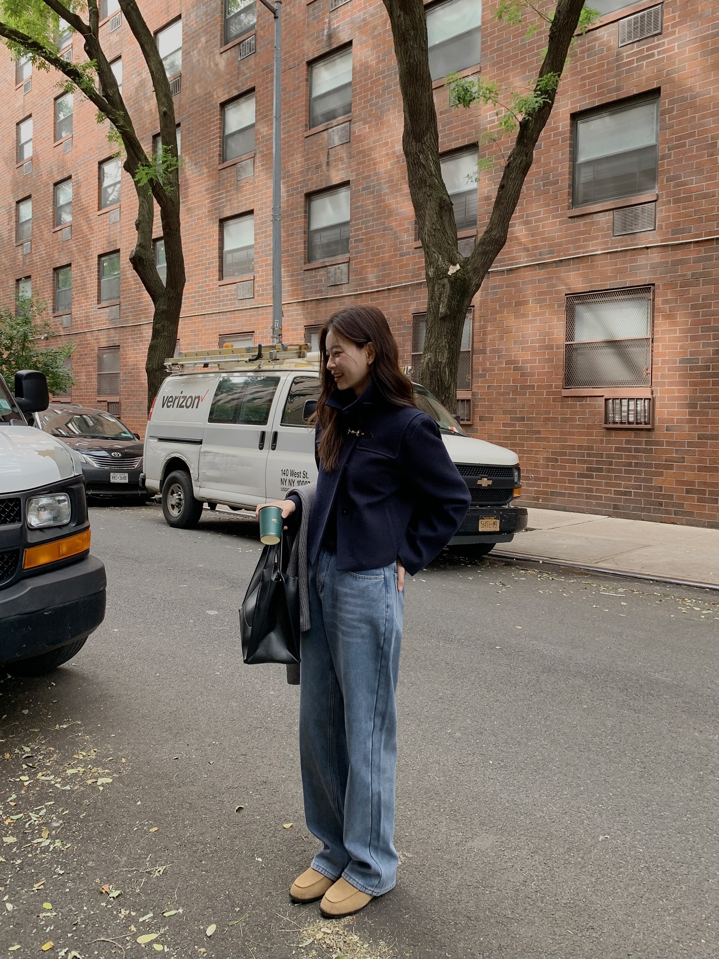 5 kiểu áo khoác kết hợp với quần jeans là đẹp nhất- Ảnh 6. 5 kiểu áo khoác kết hợp với quần jeans là đẹp nhất- Ảnh 6.