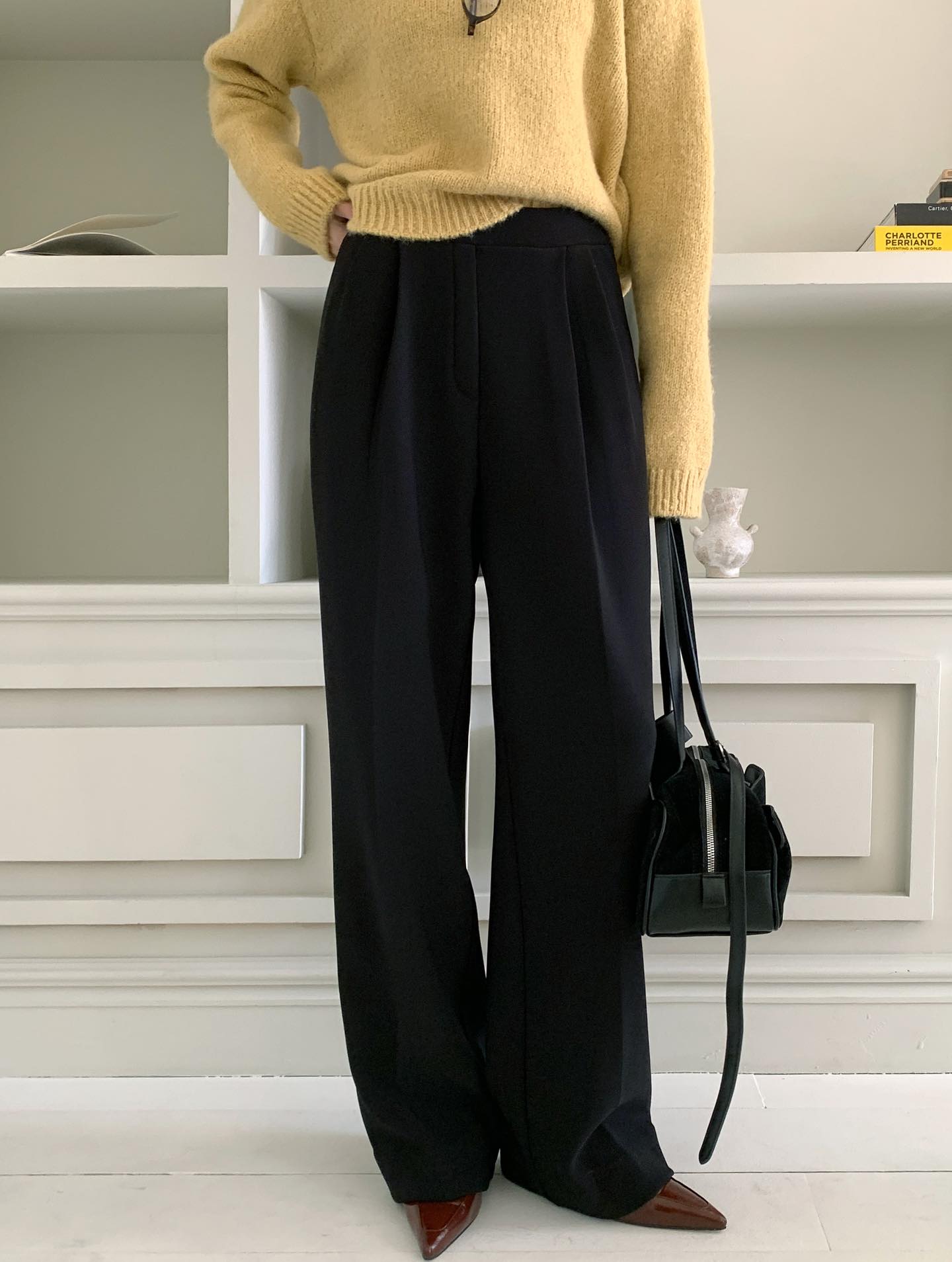 Phụ nữ Hàn có 4 cách mặc áo len đơn giản vô cùng, nhưng rất sành điệu- Ảnh 11. Phụ nữ Hàn có 4 cách mặc áo len đơn giản vô cùng, nhưng rất sành điệu- Ảnh 11.