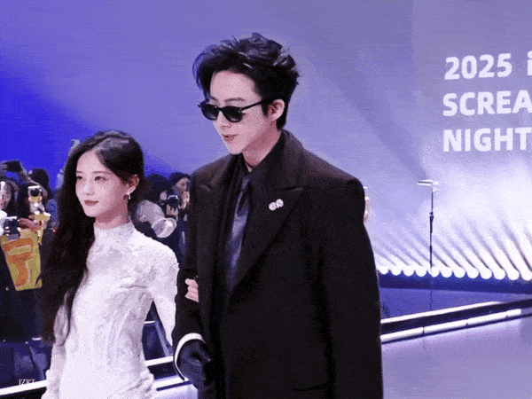 Cặp đôi "đại ca xã hội đen và cô vợ nhỏ" đang gây sốt MXH: Nhà gái đẹp gì mà đẹp dữ vậy- Ảnh 3. Cặp đôi "đại ca xã hội đen và cô vợ nhỏ" đang gây sốt MXH: Nhà gái đẹp gì mà đẹp dữ vậy- Ảnh 3.