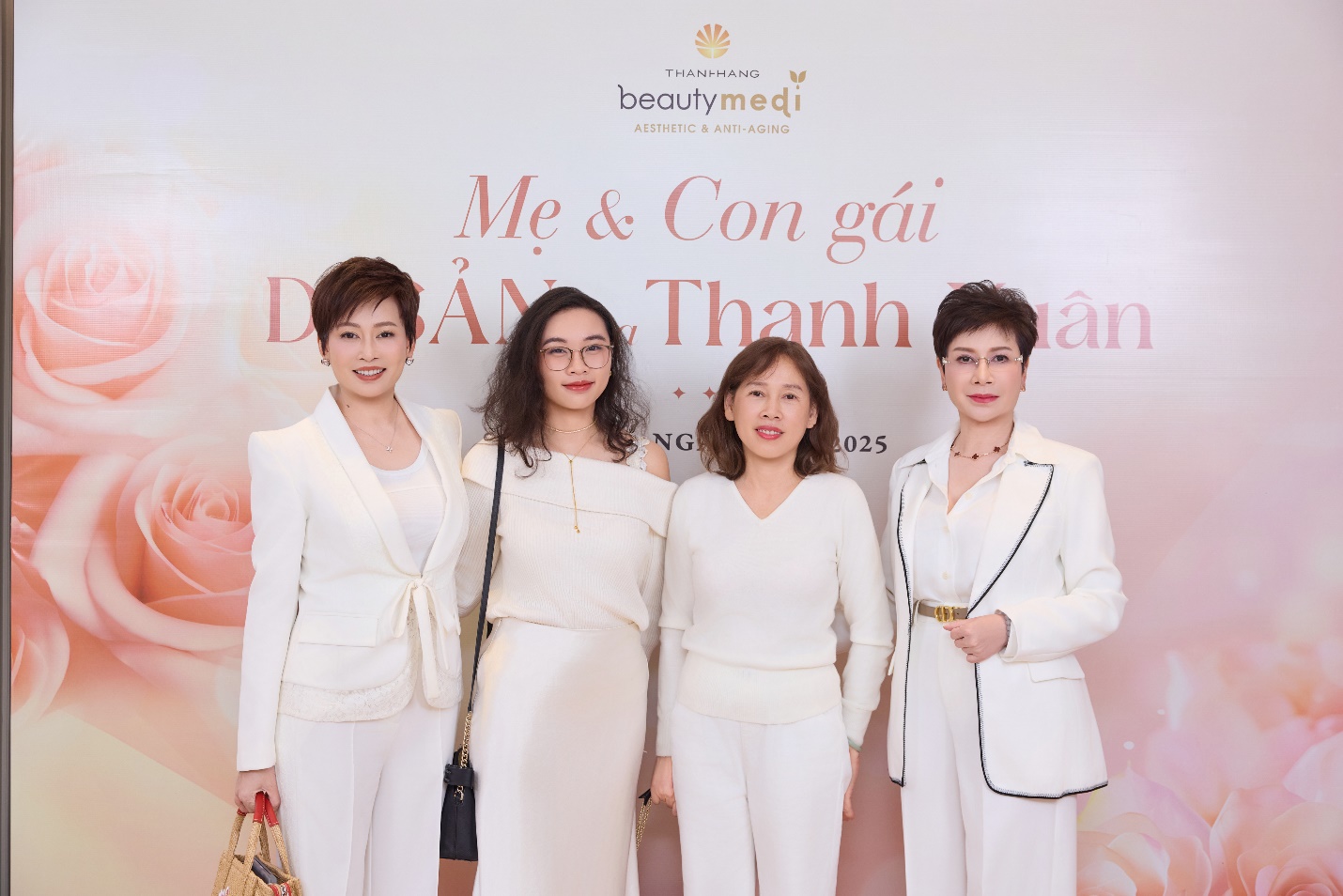 Khi mẹ chọn đúng, con gái chọn an toàn: “Di Sản Của Thanh Xuân” tại Thanh Hằng Beauty Medi- Ảnh 5.