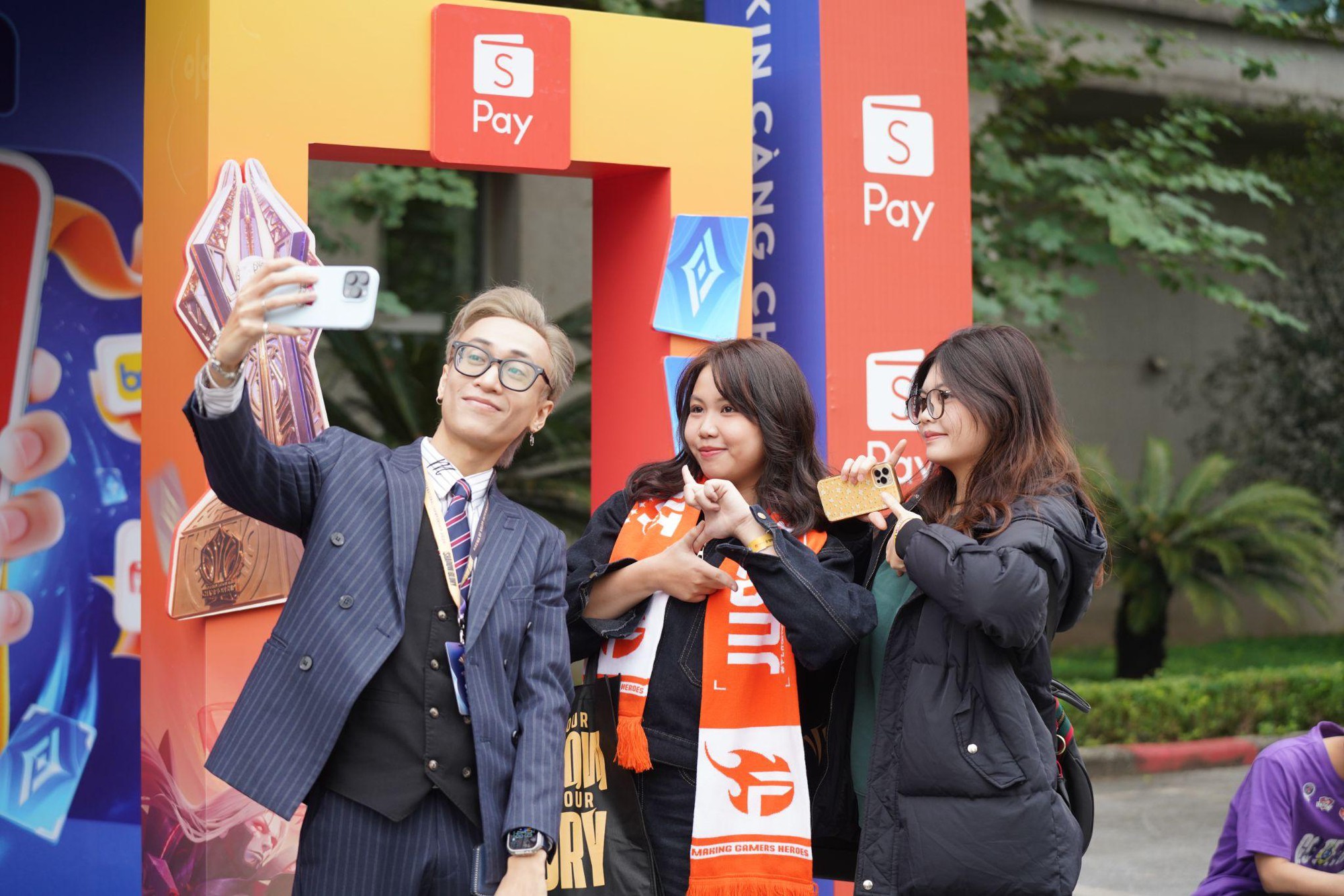 ShopeePay "gây sốt" AIC 2025: Giảm đến 50% nạp thẻ, loạt ưu đãi độc quyền cho fan Esports- Ảnh 6.