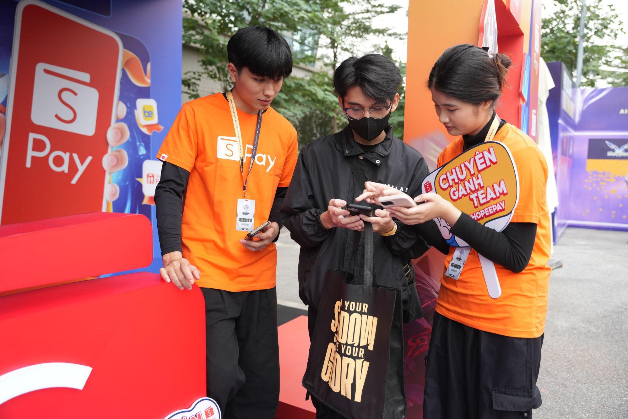 ShopeePay "gây sốt" AIC 2025: Giảm đến 50% nạp thẻ, loạt ưu đãi độc quyền cho fan Esports- Ảnh 9.