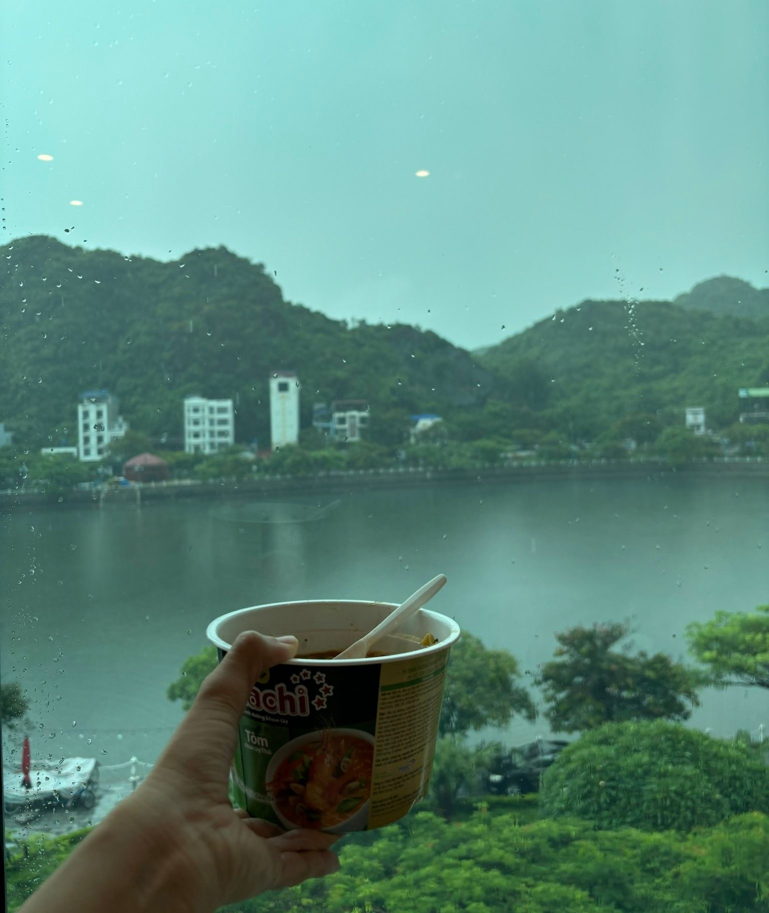 Vợ chồng bán hoa quả Hà Nội sống siêu tiết kiệm, gom từng đồng mua vàng: Có đáng đánh đổi cả niềm vui sống?- Ảnh 2. Vợ chồng bán hoa quả Hà Nội sống siêu tiết kiệm, gom từng đồng mua vàng: Có đáng đánh đổi cả niềm vui sống?- Ảnh 2.