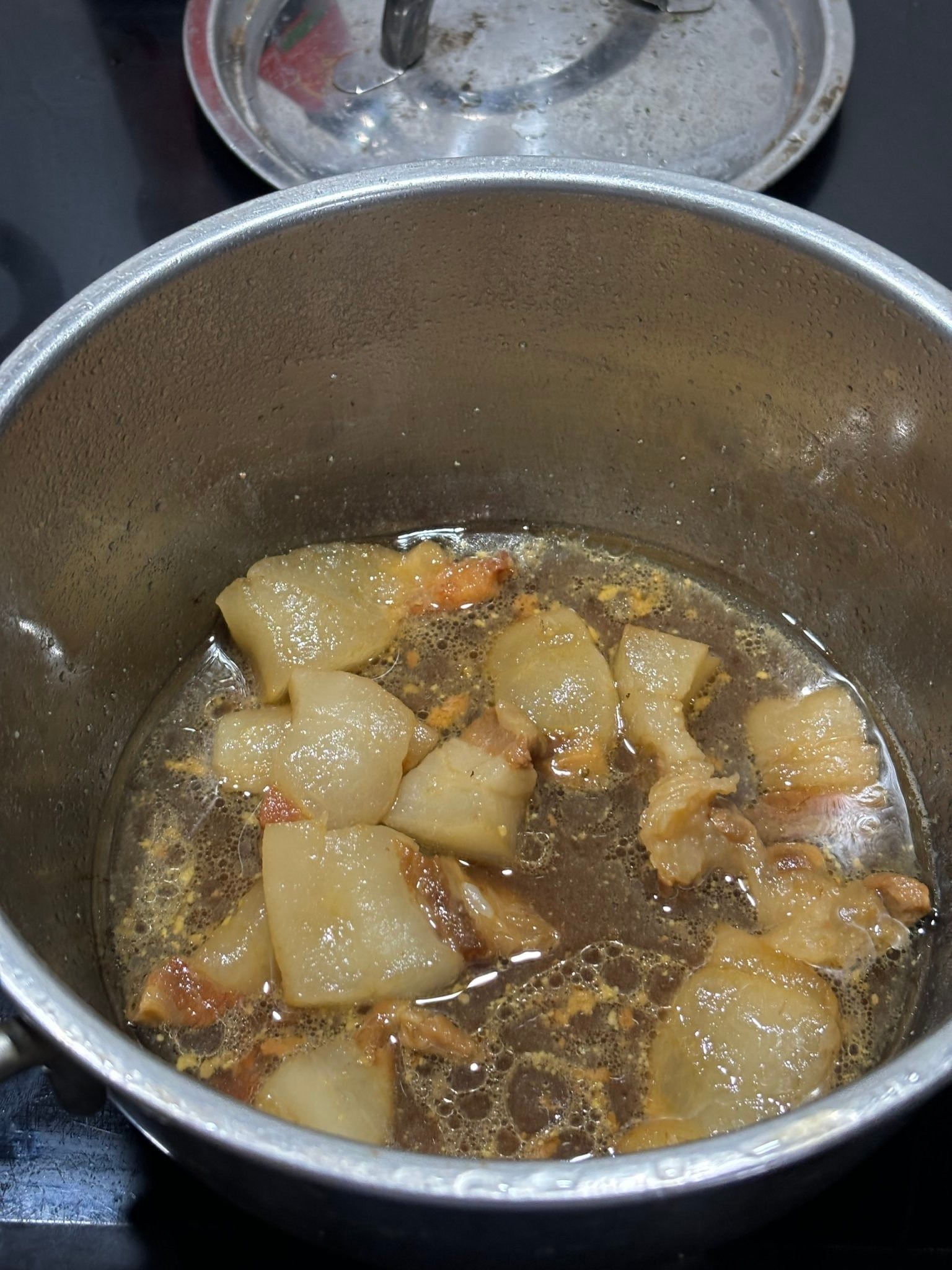 Vợ chồng bán hoa quả Hà Nội sống siêu tiết kiệm, gom từng đồng mua vàng: Có đáng đánh đổi cả niềm vui sống?- Ảnh 4. Vợ chồng bán hoa quả Hà Nội sống siêu tiết kiệm, gom từng đồng mua vàng: Có đáng đánh đổi cả niềm vui sống?- Ảnh 4.