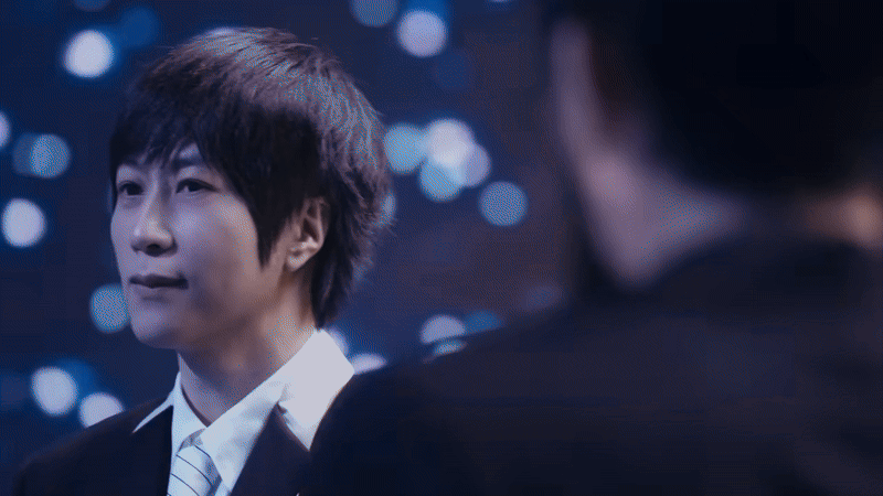 Nam ca sĩ J. tái xuất hút ngay 35 triệu view, chiếm Top 1 Trending từ trong nước đến quốc tế- Ảnh 3. Nam ca sĩ J. tái xuất hút ngay 35 triệu view, chiếm Top 1 Trending từ trong nước đến quốc tế- Ảnh 3.