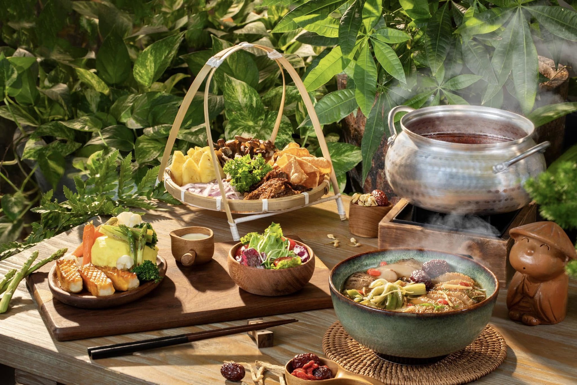 Ăn chay Rằm tháng Giêng: 5 nhà hàng chay ở Hà Nội vừa có đồ ăn ngon, vừa có góc check in đẹp miễn chê- Ảnh 16.