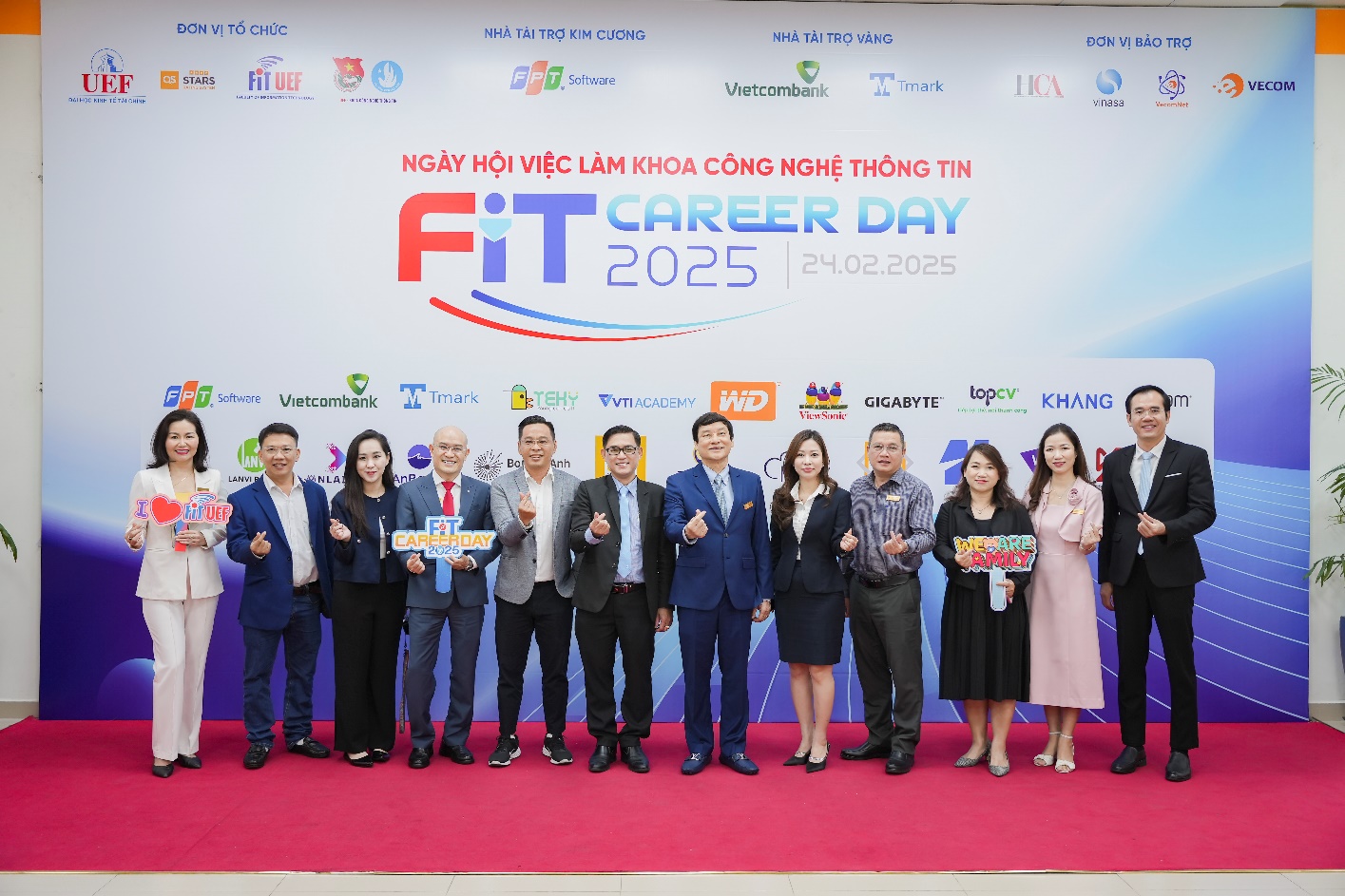 Ứng dụng AI tìm việc cho sinh viên được triển khai tại FIT Career Day 2025 của UEF- Ảnh 2.