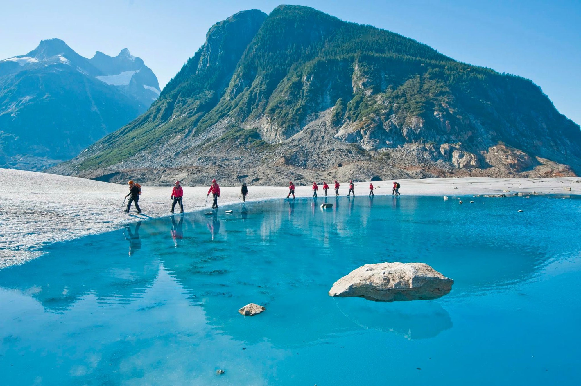 Hiện tượng cực quang là gì? Ngắm nhìn tuyệt tác thiên nhiên kỳ vĩ tại Alaska- Ảnh 4.