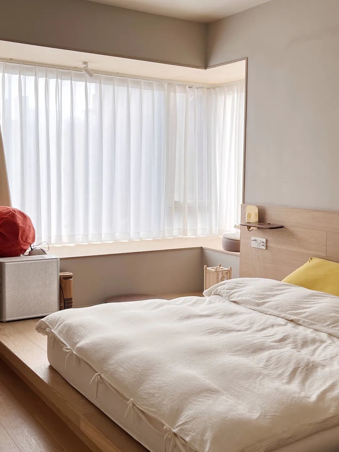 Căn hộ tối giản của cô gái sở hữu hơn 200 chiếc nồi và đảo bếp dài đến 2,2m- Ảnh 20. Căn hộ tối giản của cô gái sở hữu hơn 200 chiếc nồi và đảo bếp dài đến 2,2m- Ảnh 20.