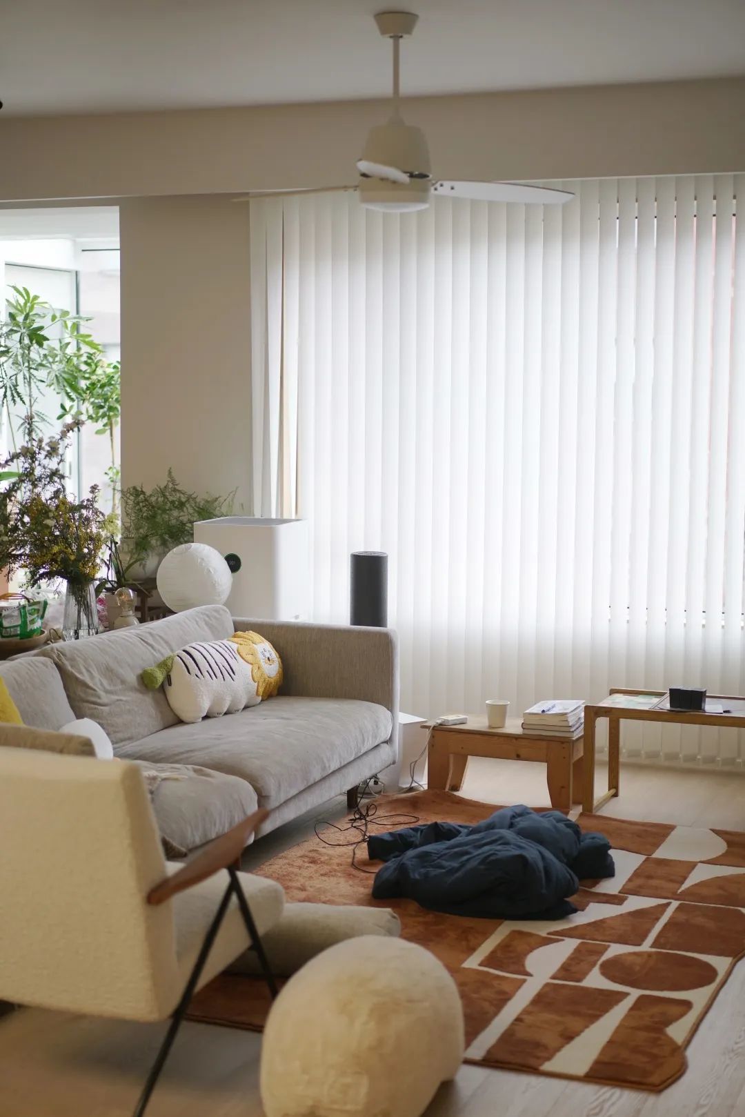 Căn hộ tối giản của cô gái sở hữu hơn 200 chiếc nồi và đảo bếp dài đến 2,2m- Ảnh 5. Căn hộ tối giản của cô gái sở hữu hơn 200 chiếc nồi và đảo bếp dài đến 2,2m- Ảnh 5.