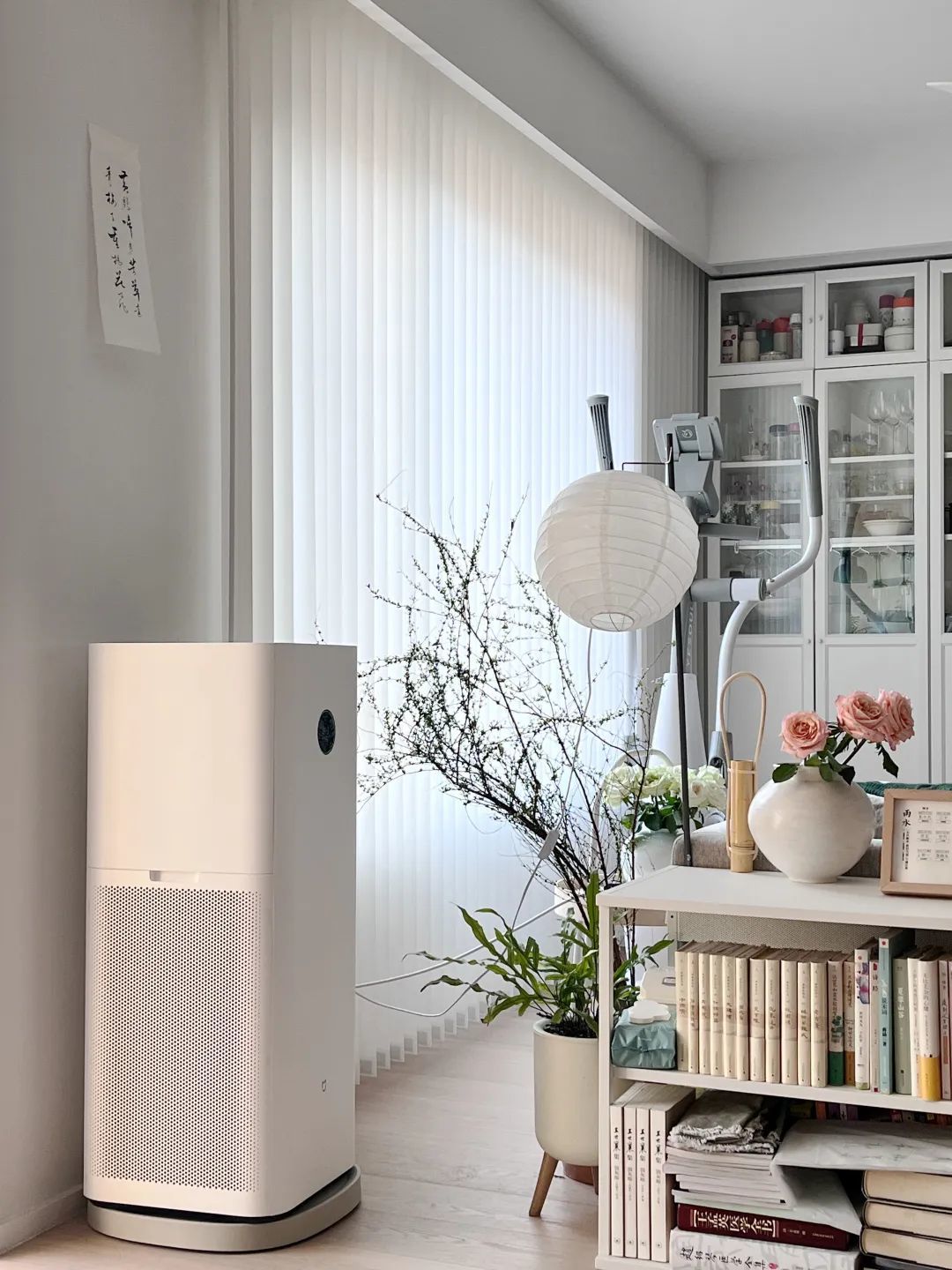 Căn hộ tối giản của cô gái sở hữu hơn 200 chiếc nồi và đảo bếp dài đến 2,2m- Ảnh 7. Căn hộ tối giản của cô gái sở hữu hơn 200 chiếc nồi và đảo bếp dài đến 2,2m- Ảnh 7.